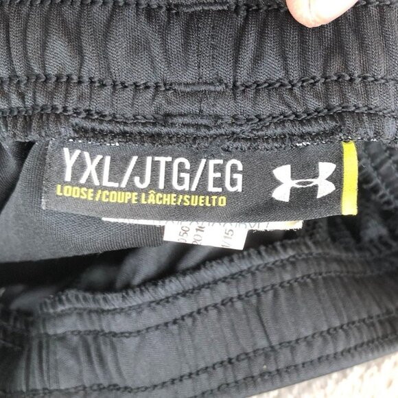 Under Armour Men's 5" Shorts Size XL Loose Fit Activewear Black - Picture 5 of 15